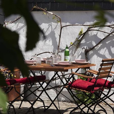 Rosige Zeiten, Ferien Im Fachwerkhaus Mechernich Exterior foto